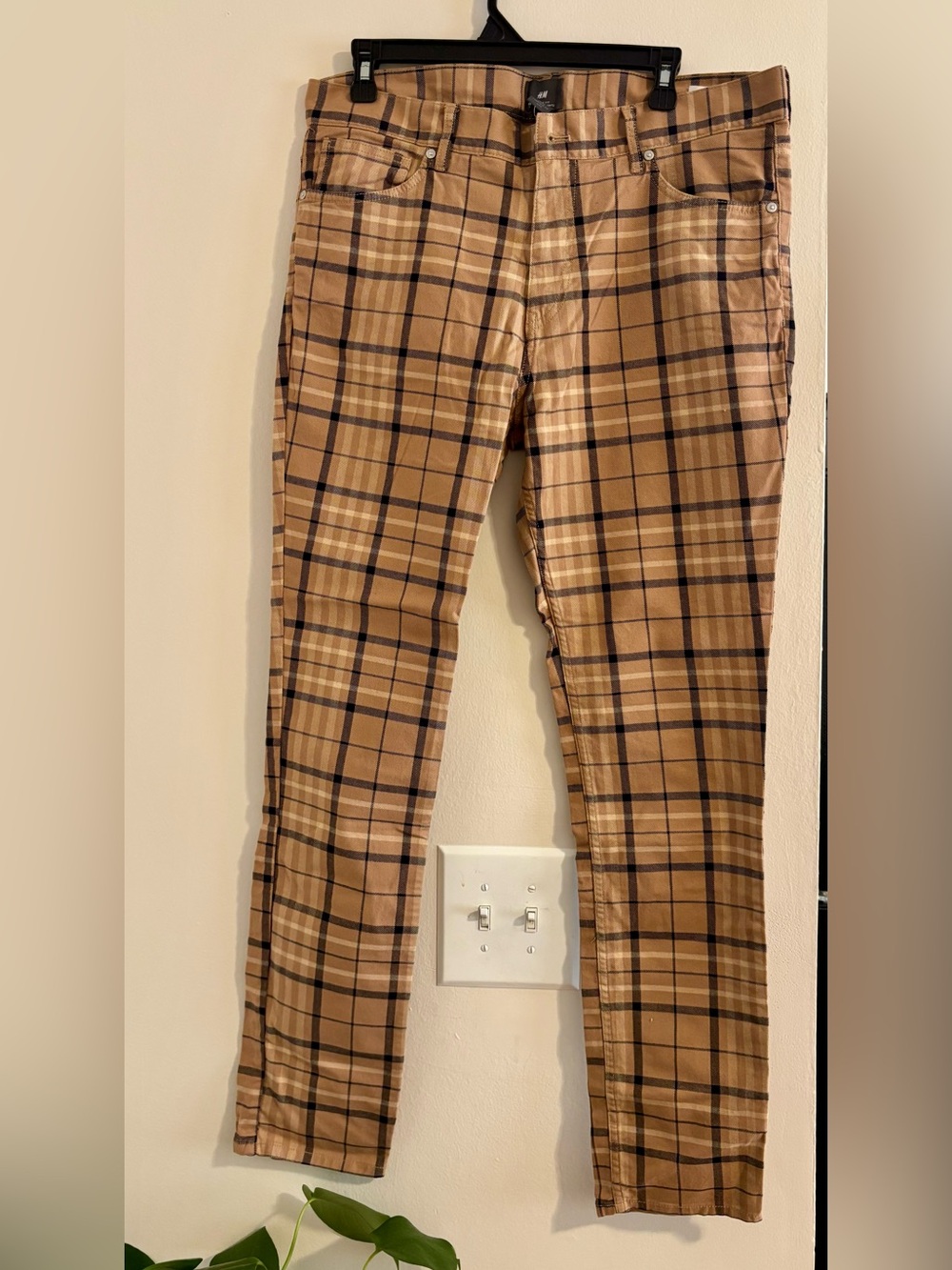 H&M Tan Plaid Chinos with Navy Check